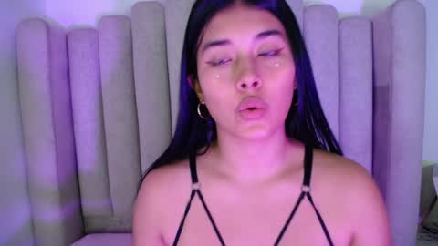 BABY HONEY online show from 12-11-24, 04:07
