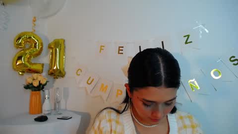 BABY HONEY online show from 01-11-25, 01:48