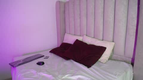 BABY HONEY online show from 01-17-25, 01:47