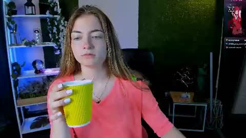 Snapshot of baby_hotte chatting on 06-18-26, 09:14 baby online show from 06-18-26, 09:14