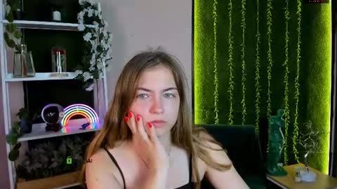 Snapshot of baby_hotte chatting on 06-30-26, 05:52 baby online show from 06-30-26, 05:52