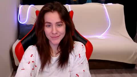 baby_kitte online show from 12-31-24, 06:16