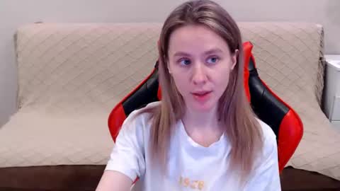 baby_kitte online show from 02-09-25, 08:54