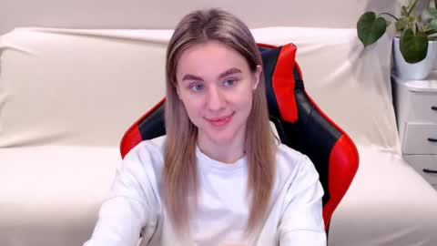 baby_kitte online show from 02-20-25, 08:03