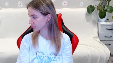 baby_kitte online show from 02-28-25, 04:10