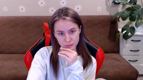 baby_kitte online show from 03-11-25, 04:43