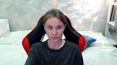 baby_kitte online show from 10-01-25, 04:13