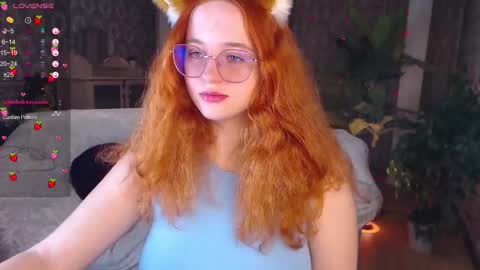 Snapshot of baby_little_fox chatting on 10-18-25, 11:44 baby_little_fox online show from 10-18-25, 11:44