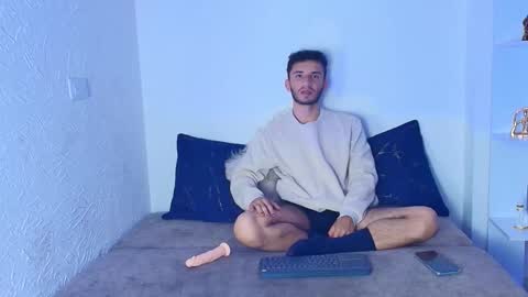 Snapshot of baby_monster6 chatting on 09-15-25, 01:33 baby_monster6 online show from 09-15-25, 01:33