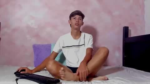 Snapshot of baby_noaht chatting on 05-16-26, 12:37 baby_noaht online show from 05-16-26, 12:37