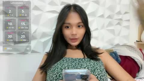 Snapshot of baby_zoexx chatting on 06-08-26, 01:00 baby_zoexx online show from 06-08-26, 01:00