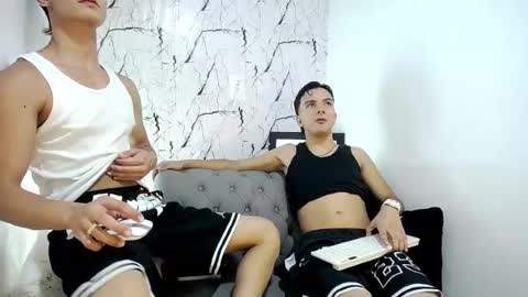 Snapshot of babyandy_ chatting on 04-19-26, 01:05 ANDY online show from 04-19-26, 01:05