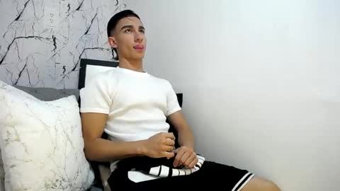 Snapshot of babyandy_ chatting on 04-19-26, 09:39 ANDY online show from 04-19-26, 09:39