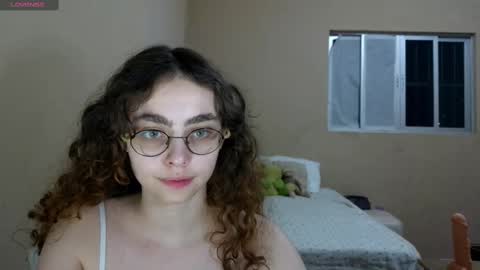 Snapshot of babybunny1428 chatting on 09-10-25, 01:16 Baby Bunny online show from 09-10-25, 01:16