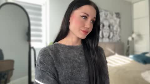 Snapshot of babycoffee chatting on 11-22-25, 09:08 Baby Coffee online show from 11-22-25, 09:08