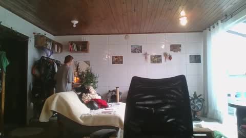 babydemon6 online show from 10-16-25, 08:10