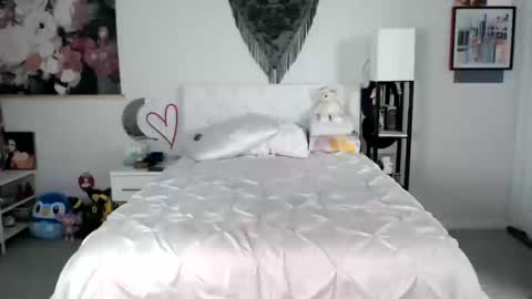 akira online show from 10-15-25, 09:37