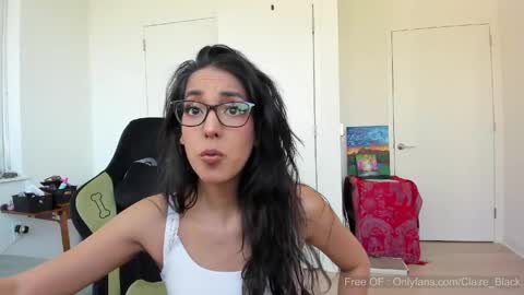 Claire Black online show from 06-03-26, 08:47