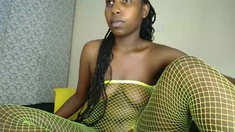 Snapshot of babygurl_barbie chatting on 09-10-25, 08:36 BARBIE online show from 09-10-25, 08:36