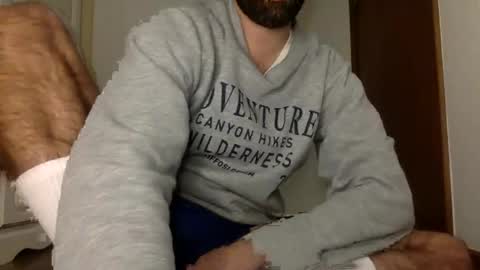 Snapshot of babyhardy chatting on 12-04-24, 11:35 Tom A.    online show from 12-04-24, 11:35
