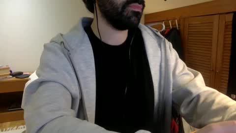 Snapshot of babyhardy chatting on 01-07-25, 11:03 Tom A.    online show from 01-07-25, 11:03