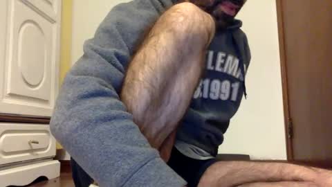 Snapshot of babyhardy chatting on 01-31-25, 11:35 Tom A.    online show from 01-31-25, 11:35