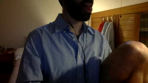 Snapshot of babyhardy chatting on 03-08-25, 05:43 Tom A.    online show from 03-08-25, 05:43