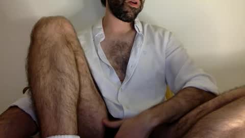 Snapshot of babyhardy chatting on 09-12-25, 10:10 Tom A.    online show from 09-12-25, 10:10