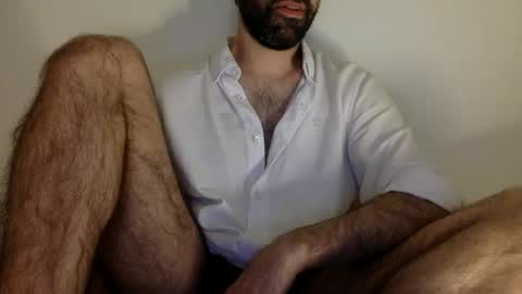 Snapshot of babyhardy chatting on 10-04-25, 07:39 Tom A.    online show from 10-04-25, 07:39