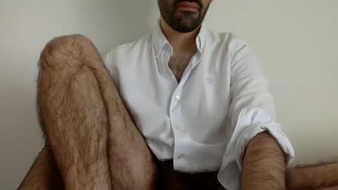 Snapshot of babyhardy chatting on 10-26-25, 11:49 Tom A.    online show from 10-26-25, 11:49