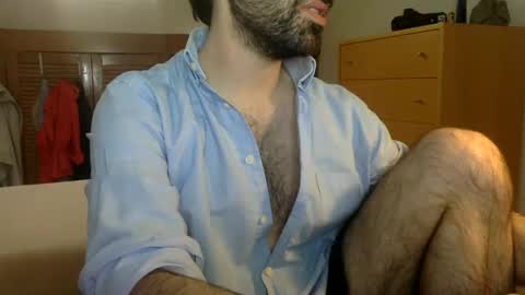 Snapshot of babyhardy chatting on 06-10-26, 12:04 Tom A. online show from 06-10-26, 12:04