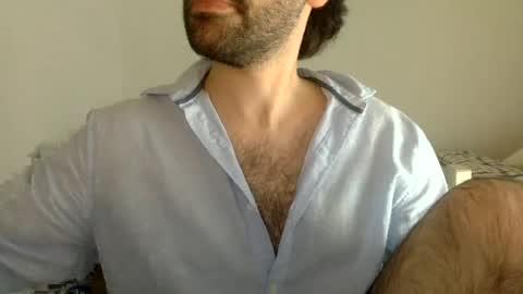 Snapshot of babyhardy chatting on 06-25-26, 02:32 Tom A. online show from 06-25-26, 02:32