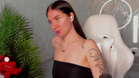 Sophia online show from 02-03-26, 03:48