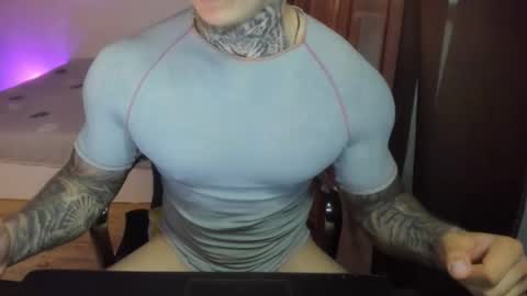 Snapshot of babylewisss chatting on 05-27-26, 04:48 Amil online show from 05-27-26, 04:48