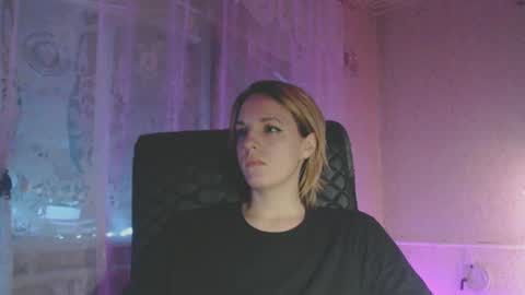 Snapshot of babymuro4ka chatting on 01-10-25, 10:57 Sonya online show from 01-10-25, 10:57