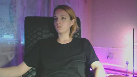 Snapshot of babymuro4ka chatting on 01-11-25, 01:59 Sonya online show from 01-11-25, 01:59