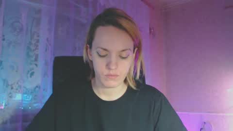Snapshot of babymuro4ka chatting on 01-12-25, 11:15 Sonya online show from 01-12-25, 11:15