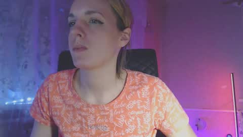 Snapshot of babymuro4ka chatting on 02-09-25, 04:25 Sonya online show from 02-09-25, 04:25