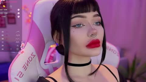 Snapshot of babyroxynill chatting on 06-03-26, 09:42 Nika online show from 06-03-26, 09:42