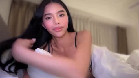 Snapshot of babysabrinaxx chatting on 12-14-25, 08:35 babysabrinaxx online show from 12-14-25, 08:35