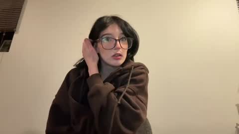 Snapshot of babysapphiree chatting on 08-10-26, 03:32 sapphire online show from 08-10-26, 03:32