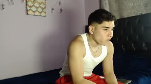 Snapshot of babytwunkz chatting on 10-04-25, 08:18 Hey Im Zayn good to see u here online show from 10-04-25, 08:18