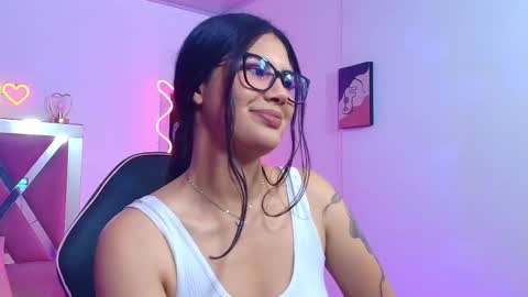  VENU  online show from 09-12-25, 03:39