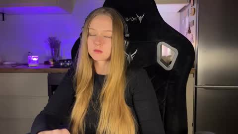 NEXT STREAM  1AM GMT3  Alice    online show from 09-30-25, 08:52