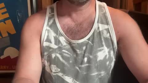 Snapshot of backroadboy chatting on 05-31-26, 03:30 backroadboy online show from 05-31-26, 03:30