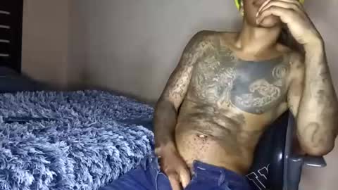 Snapshot of bad_dawgg chatting on 06-25-26, 08:35 rastafaria online show from 06-25-26, 08:35