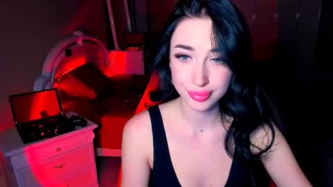 Snapshot of bad_desire chatting on 12-13-24, 01:01 Miss Desire...do you remember online show from 12-13-24, 01:01