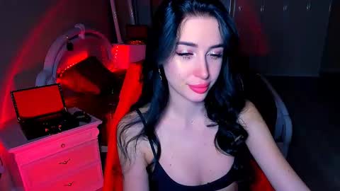 Snapshot of bad_desire chatting on 12-14-24, 03:36 Miss Desire...do you remember online show from 12-14-24, 03:36