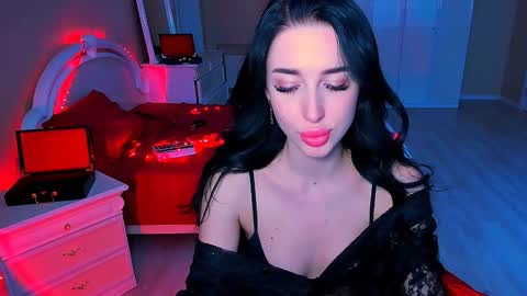 Snapshot of bad_desire chatting on 12-19-24, 09:40 Miss Desire...do you remember online show from 12-19-24, 09:40