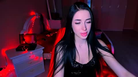 Snapshot of bad_desire chatting on 01-11-25, 12:07 Miss Desire...do you remember online show from 01-11-25, 12:07